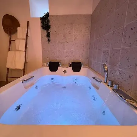 Apartment Magnifique Boheme / Sauna / Balneo *
