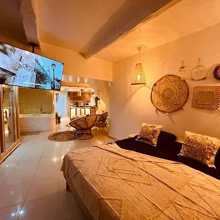 Apartment Magnifique Boheme / Sauna / Balneo *